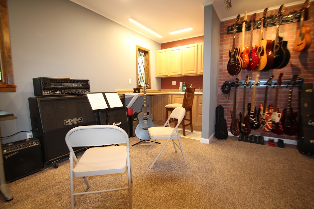 Long Island School of Guitar | 6 Huyler Ct, Setauket- East Setauket, NY 11733 | Phone: (631) 778-8056