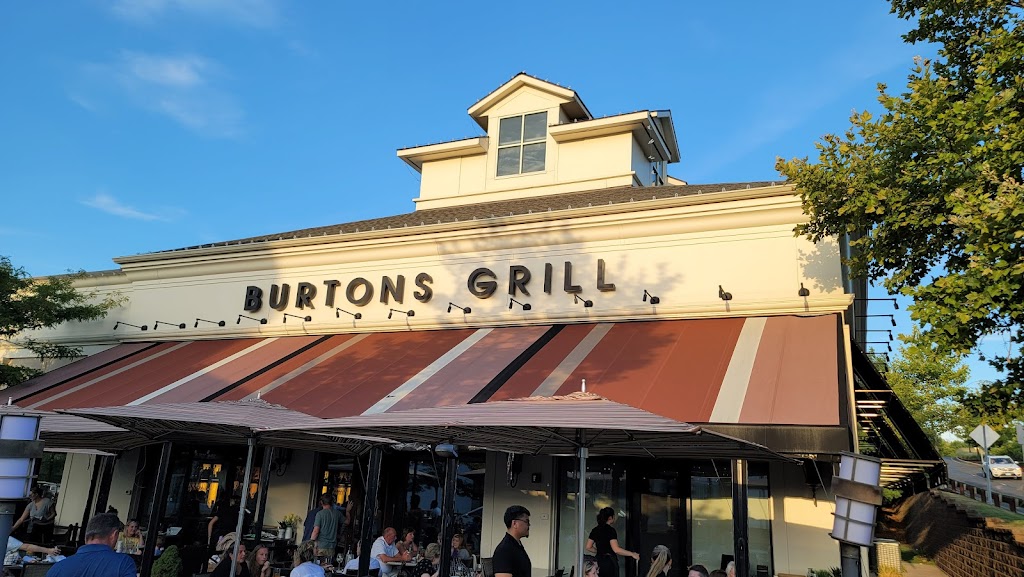 Burtons Grill & Bar | 100 Evergreen Way, South Windsor, CT 06074 | Phone: (860) 432-4575