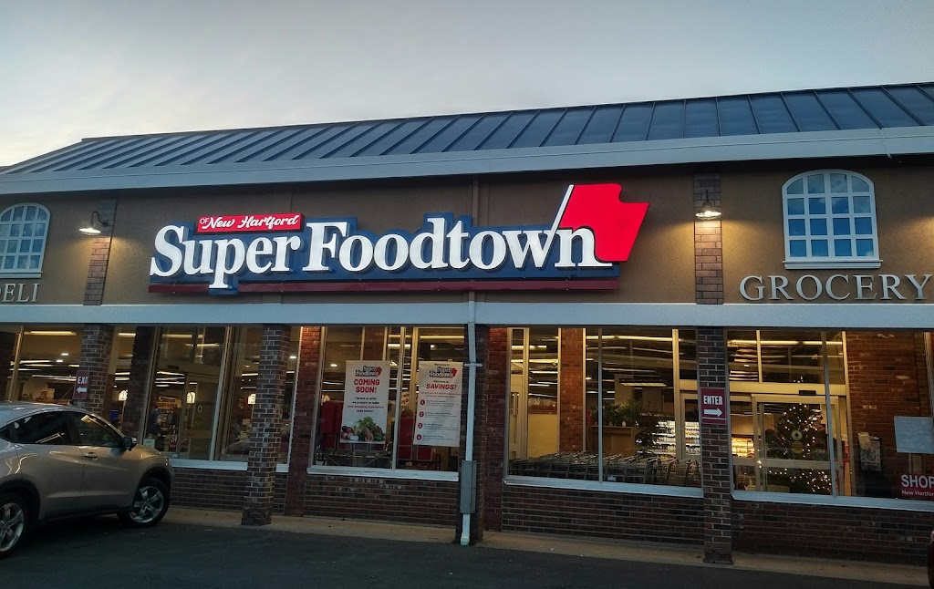 Super Foodtown of New Hartford | 141 Main St, New Hartford, CT 06057 | Phone: (860) 693-8369