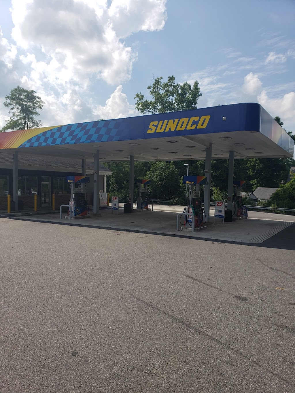 Sunoco Gas Station | 60 S Main St, Winsted, CT 06098 | Phone: (860) 238-4039