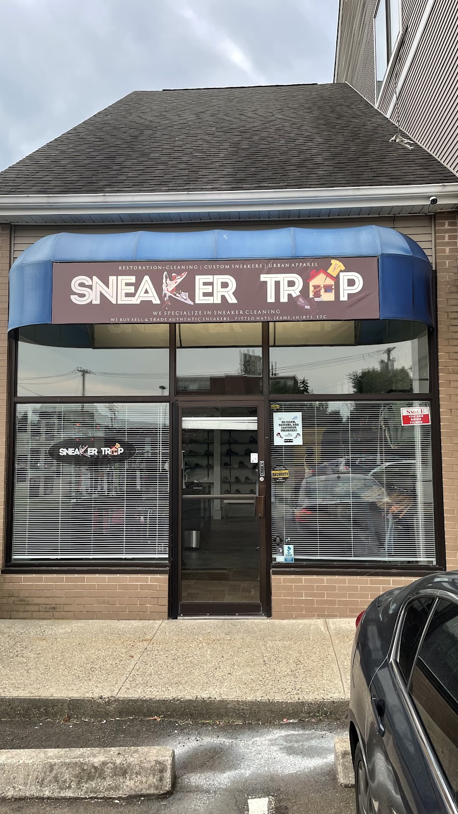 Sneaker Trap | 1700 Dixwell Ave, Hamden, CT 06514 | Phone: (203) 887-6122