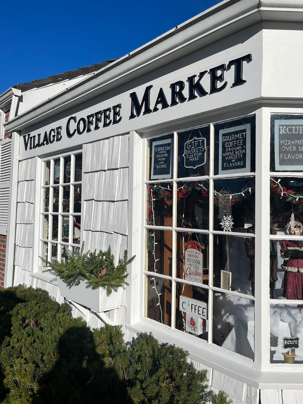 Village Coffee Market | 131 Main St, Stony Brook, NY 11790 | Phone: (631) 675-9525