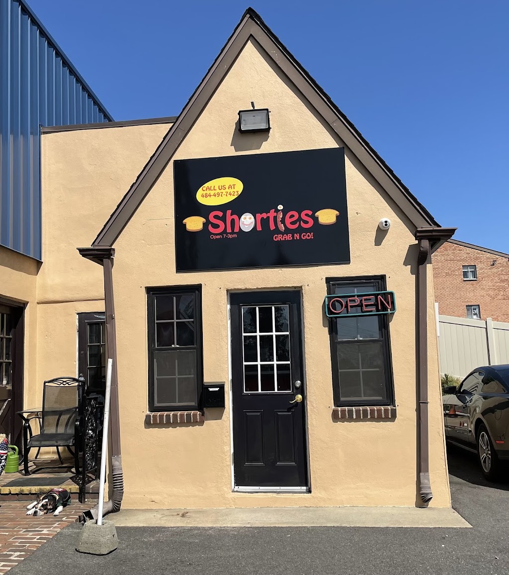 Alexs Shorties | 515 E Chester Pike, Ridley Park, PA 19078 | Phone: (484) 494-7423