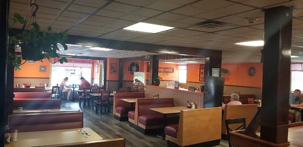 Chalfont Family Restaurant | 36 W Butler Ave, Chalfont, PA 18914 | Phone: (215) 822-5441