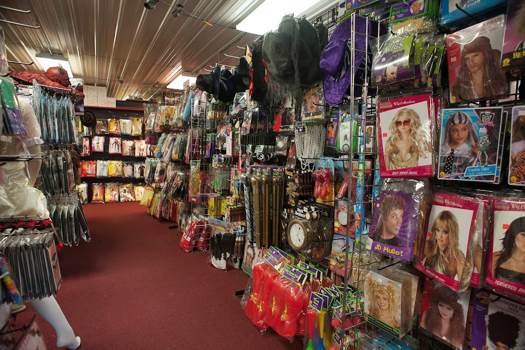 ScarePros Halloween, Horror Toys & Collectibles | 8520 New Falls Rd showroom a, Levittown, PA 19054 | Phone: (215) 547-1906
