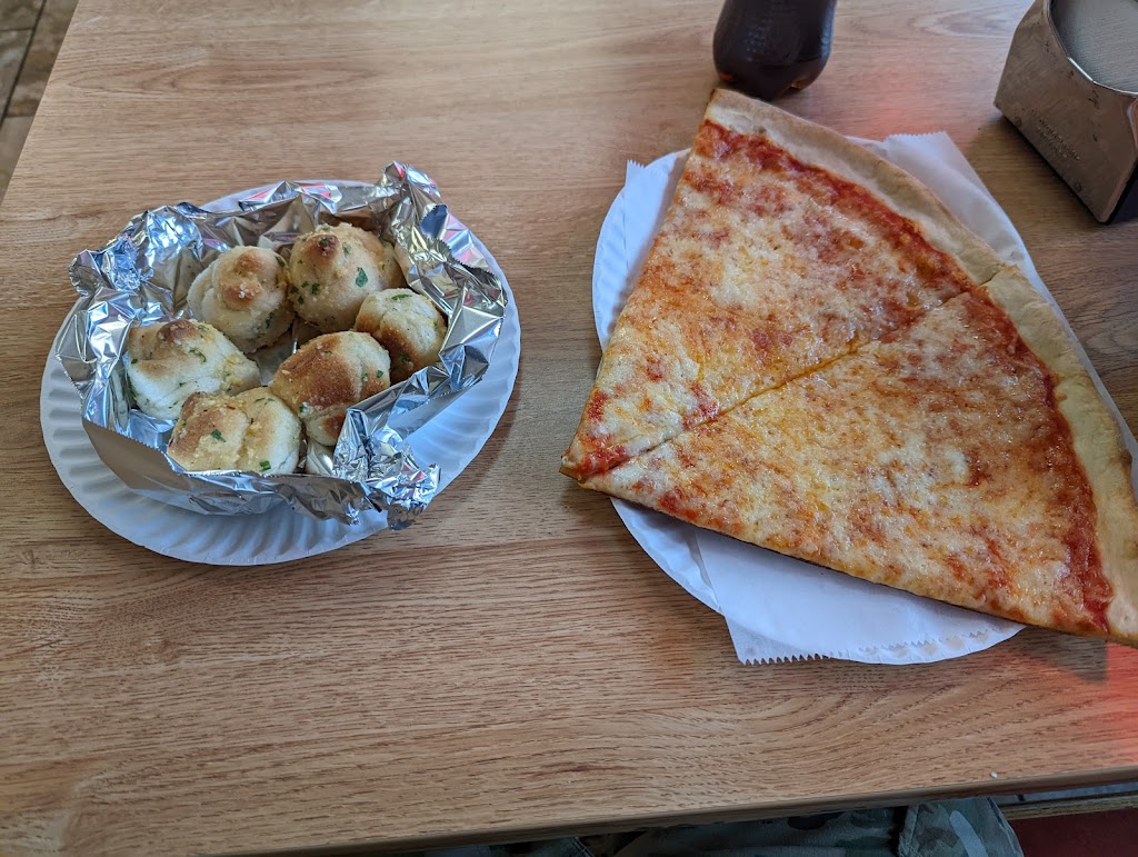 Rose Bank Pizza | 1372 Bay St, Staten Island, NY 10305 | Phone: (718) 447-5300