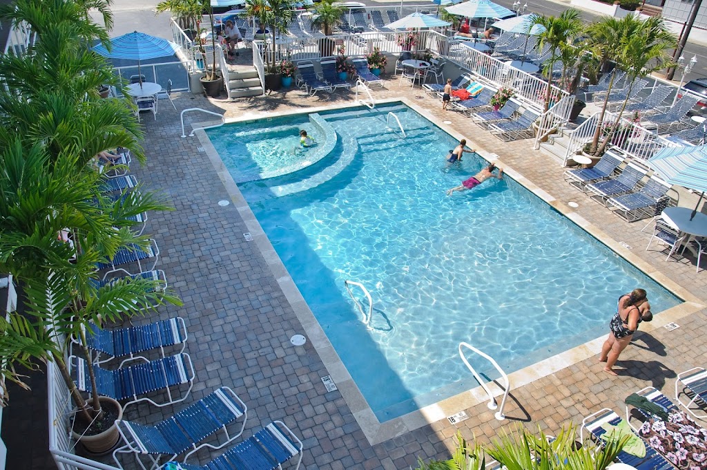 Spray Beach Oceanfront Hotel | 200 E 24th St, Beach Haven, NJ 08008 | Phone: (609) 492-1501