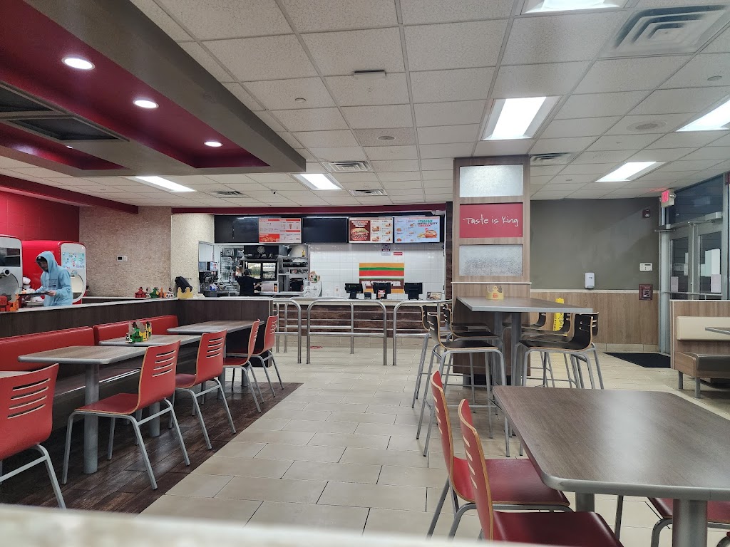 Burger King | 826 Central Park Ave, Yonkers, NY 10704 | Phone: (914) 969-6044