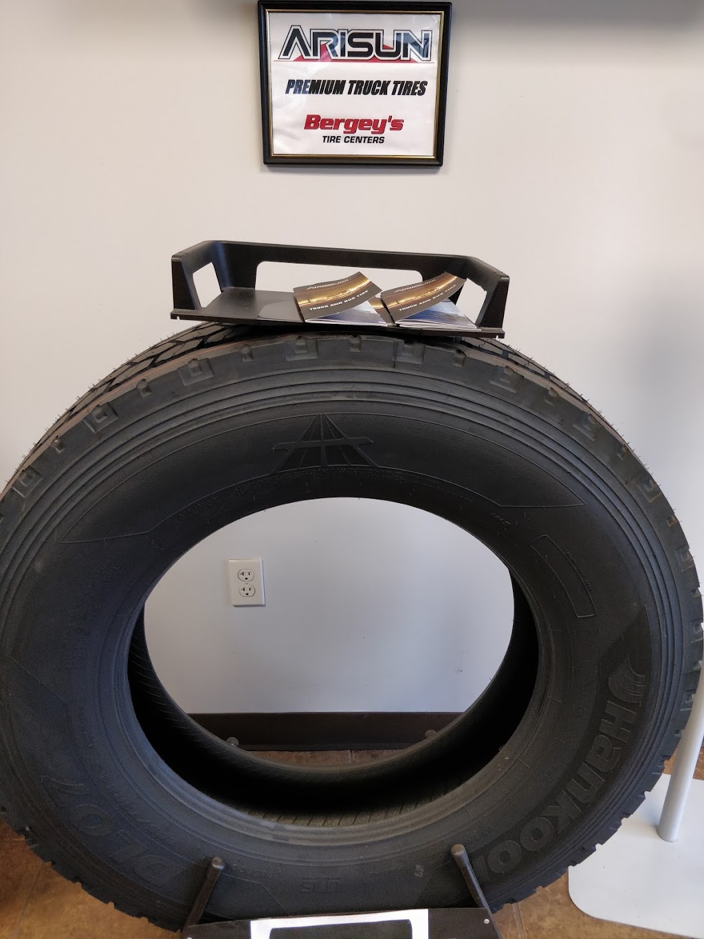 Bergeys Commercial Tire Centers | 3161 Penn Ave, Hatfield, PA 19440 | Phone: (215) 723-8473
