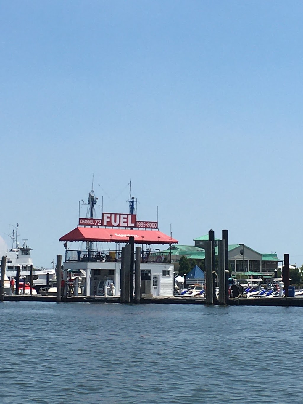 Liberty Landing Marina Fuel Dock | 80 Audrey Zapp Dr, Jersey City, NJ 07305 | Phone: (201) 985-8000