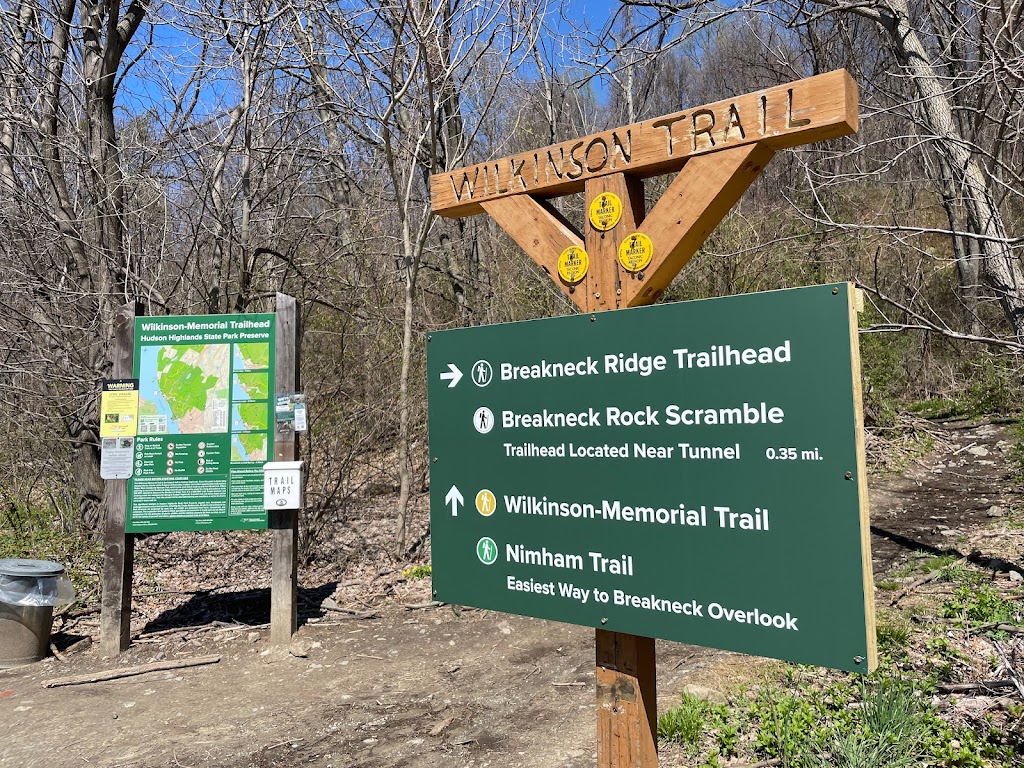 Breakneck Ridge Trailhead | 472 Bear Mountain-Beacon Hwy, Cold Spring, NY 10516 | Phone: (845) 265-3175