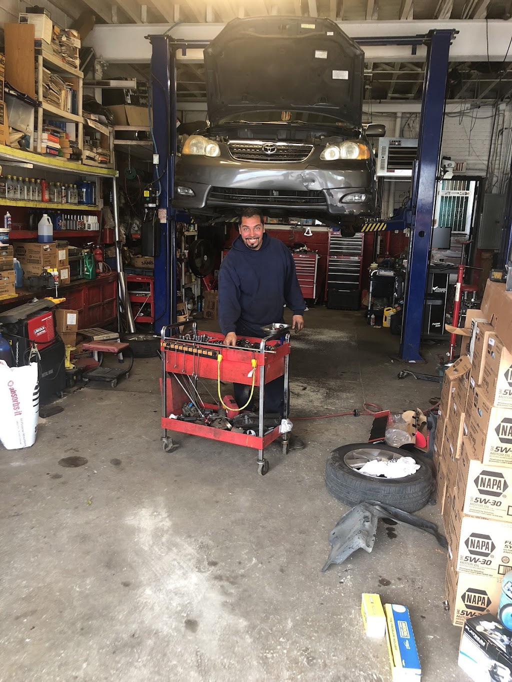 Bodines Auto Repair | 247 W Cayuga St, Philadelphia, PA 19140 | Phone: (267) 766-6215