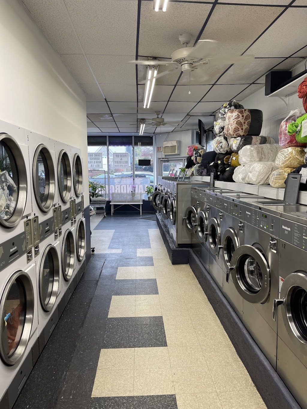 Daves Laundromat | 189-03 Union Tpke, Queens, NY 11366 | Phone: (718) 479-2249