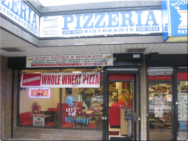 Sunset Pizza | 645 Rossville Ave, Staten Island, NY 10309 | Phone: (718) 356-5918