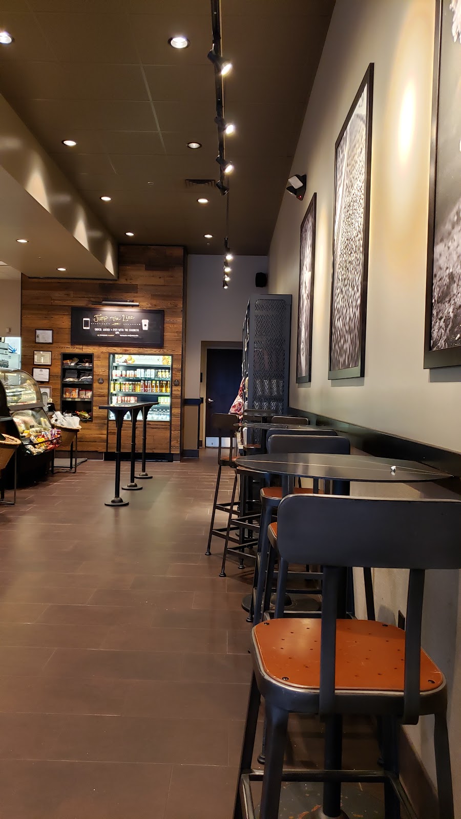 Starbucks | 50 E Wynnewood Rd, Wynnewood, PA 19096 | Phone: (610) 642-5206