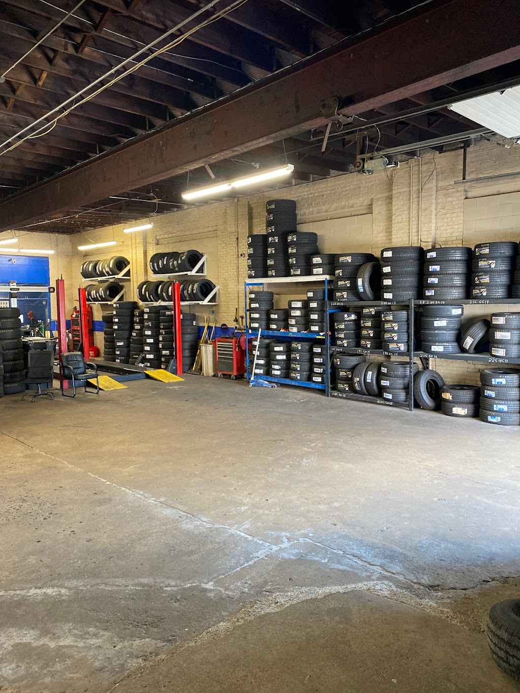 Express Tires LLC | 524 Wethersfield Ave, Hartford, CT 06114 | Phone: (860) 296-0147