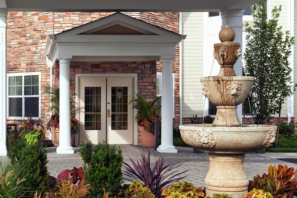The Bristal Assisted Living at Sayville | 129 Lakeland Ave, Sayville, NY 11782 | Phone: (631) 563-1160