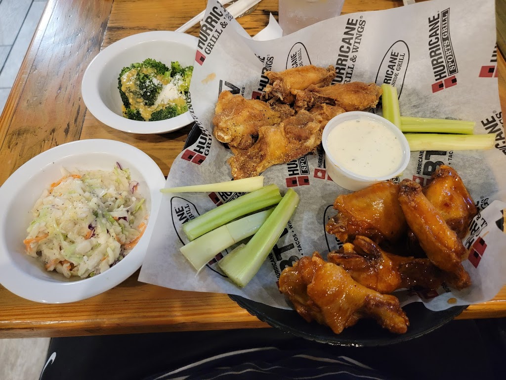 Hurricane Grill & Wings | 829 Broadway, Newburgh, NY 12550 | Phone: (845) 562-8200