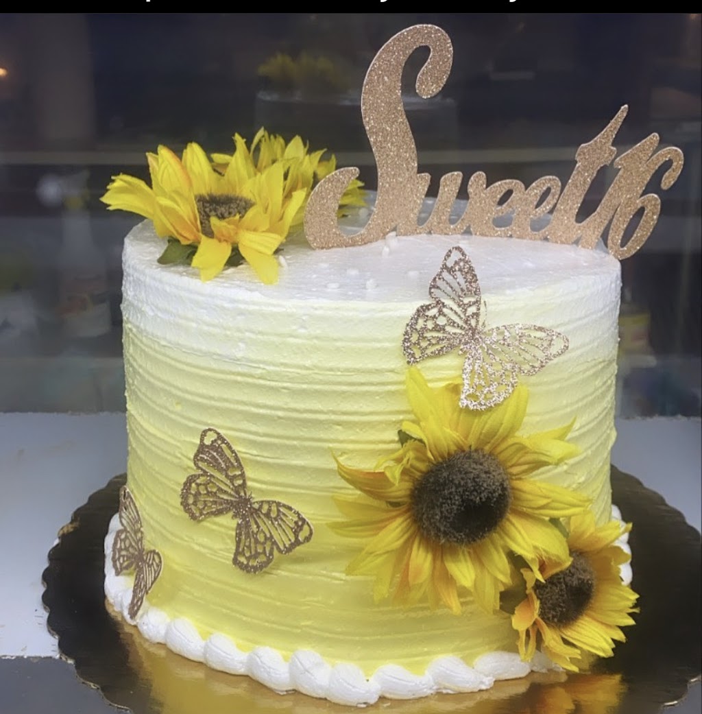 Stephanie and Anthony Bakery | 239 Second Ave, Brentwood, NY 11717 | Phone: (631) 530-5113