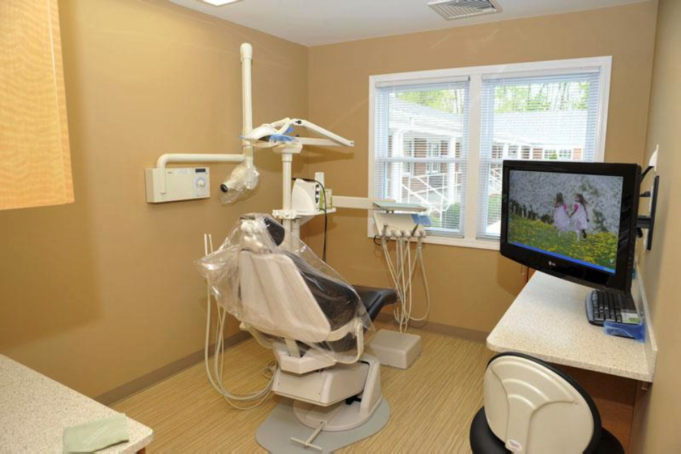 Holmdel Periodontics & Implant Dentistry | 999 Palmer Ave Ste 1, Holmdel, NJ 07733 | Phone: (732) 671-7100