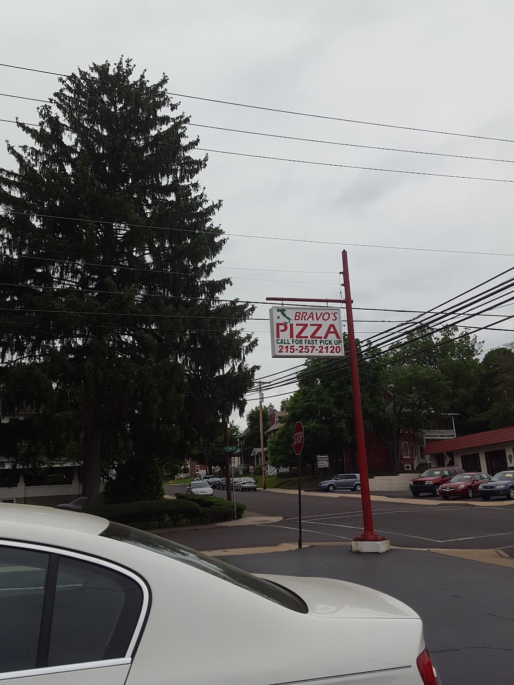 Bravos Pizza | 212 W Walnut St, Perkasie, PA 18944 | Phone: (215) 257-2120