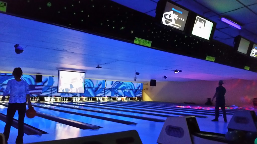 Apple Valley Bowl | 1304 S Main St, Plantsville, CT 06479 | Phone: (860) 628-4553