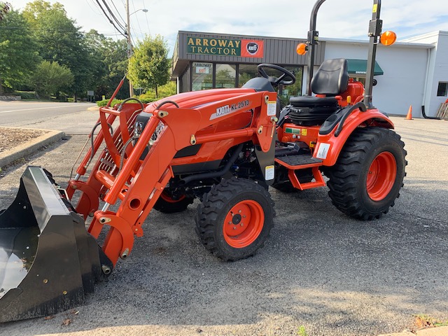 Arroway Tractor | 140 Bedford Rd, Katonah, NY 10536 | Phone: (914) 232-3515