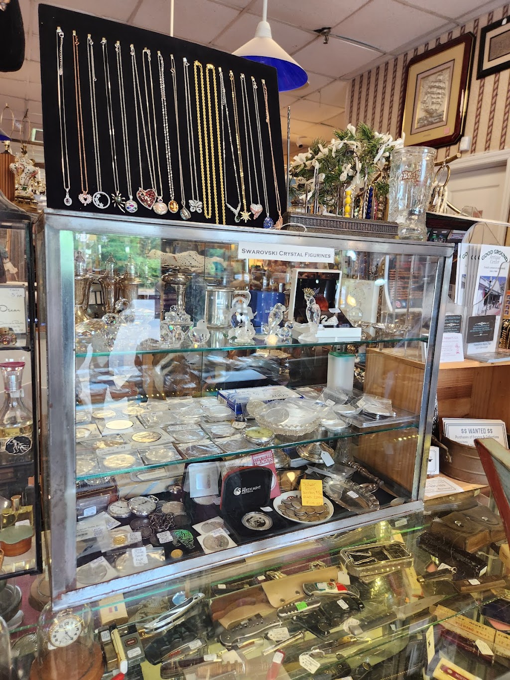 Antique Attics | 2789 Middle Country Rd, Lake Grove, NY 11755 | Phone: (631) 588-0005