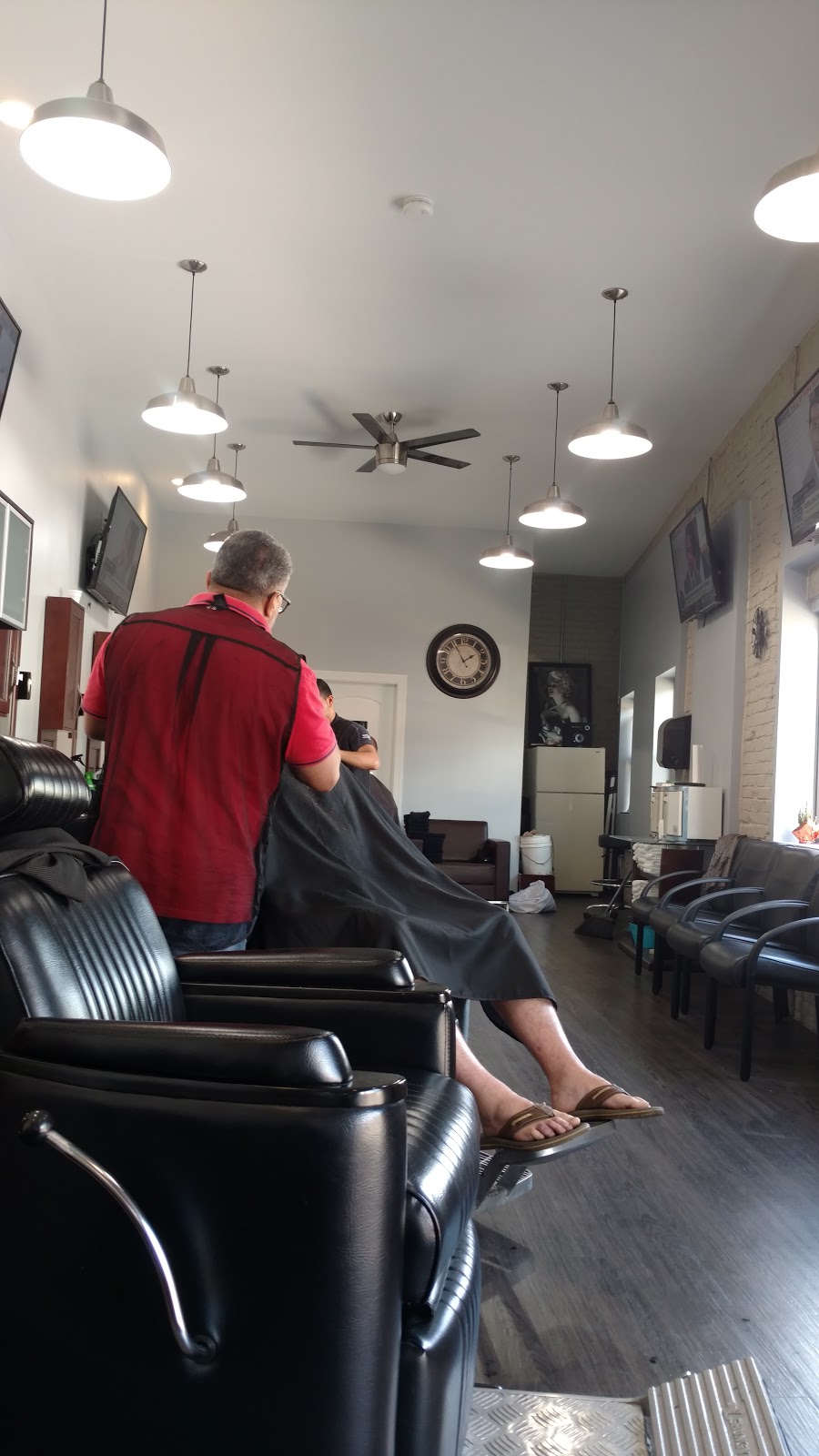 Eddies Barber Shop | 1120 Woodlawn Ave, Collingdale, PA 19023 | Phone: (610) 583-2853