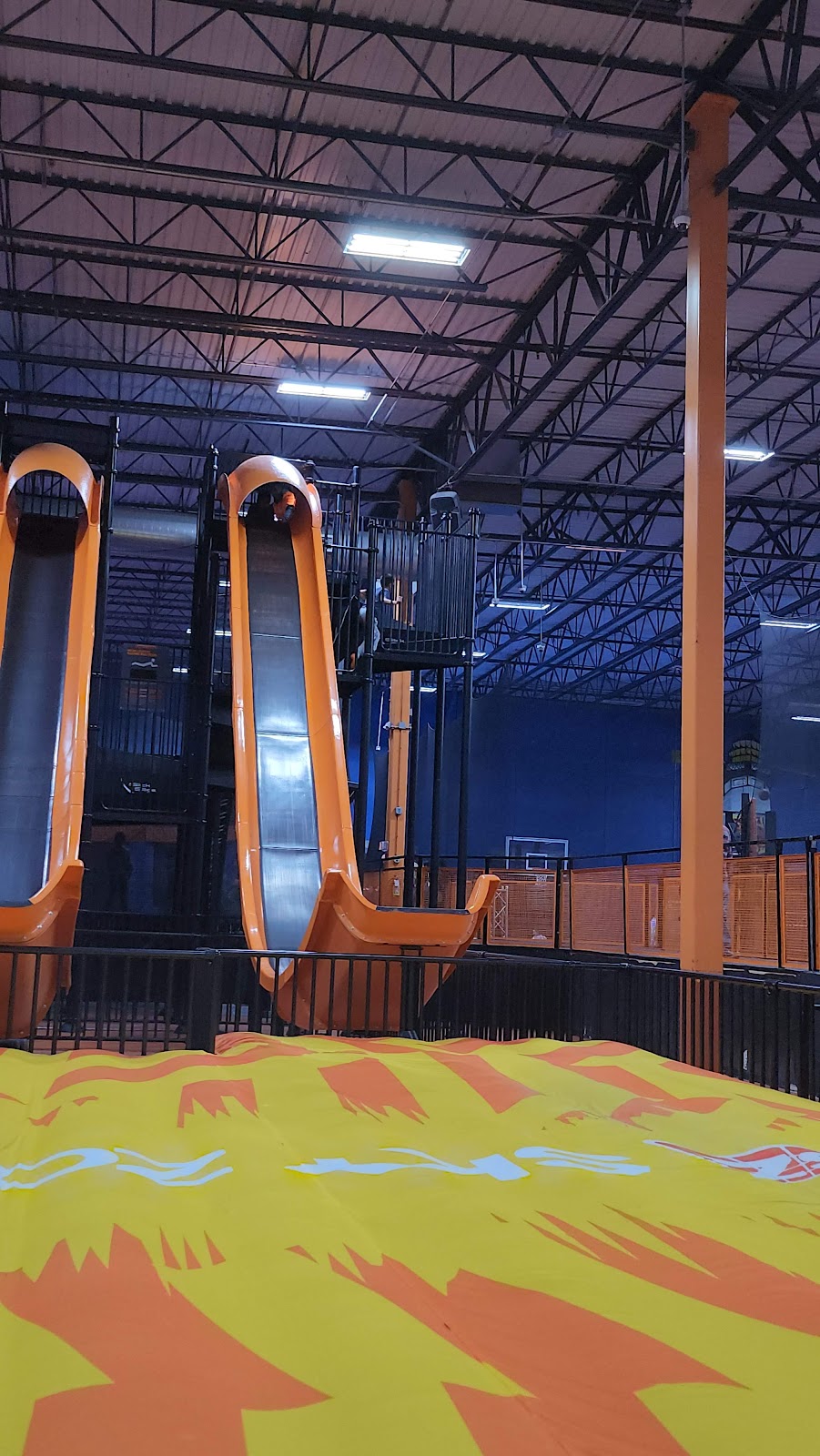 Sky Zone Trampoline Park | 111 Rodeo Dr, Deer Park, NY 11717 | Phone: (631) 402-5430