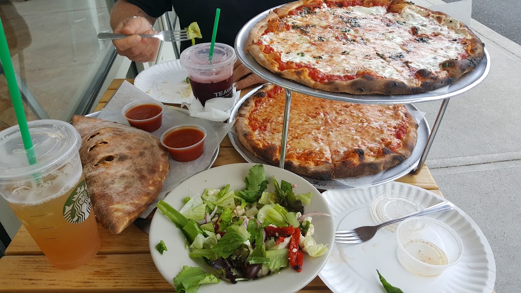 Julians Brick Oven Pizza LLC | 525 Main St #2, Monroe, CT 06468 | Phone: (203) 445-7032