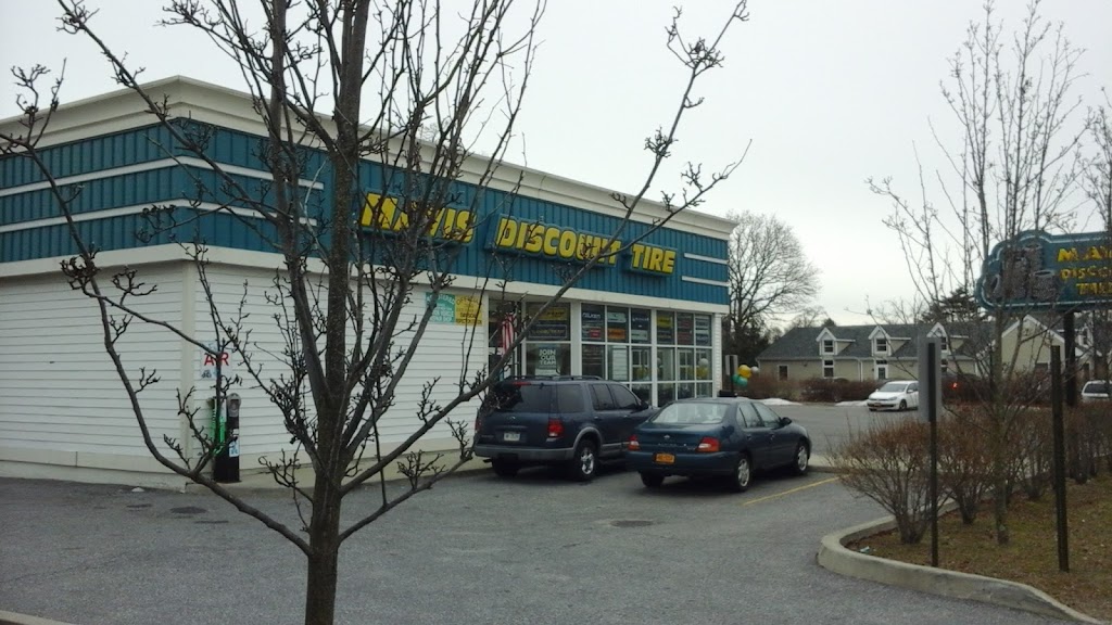 Mavis Discount Tire | 300 W Main St, Bay Shore, NY 11706 | Phone: (631) 892-2164