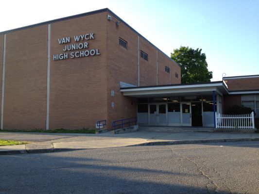 Van Wyck Junior High School | Hillside Lake Rd, Wappingers Falls, NY 12590 | Phone: (845) 227-1700