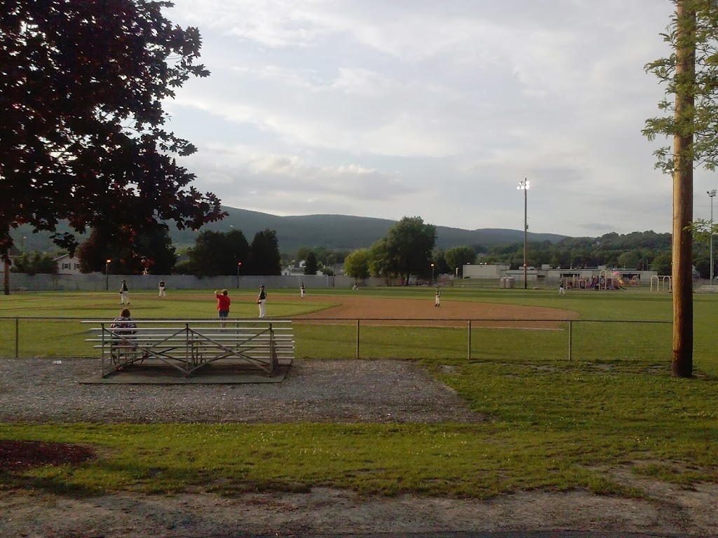 Blakely Borough Recreation Complex | 303 Riverside Dr, Peckville, PA 18452 | Phone: (570) 383-3340