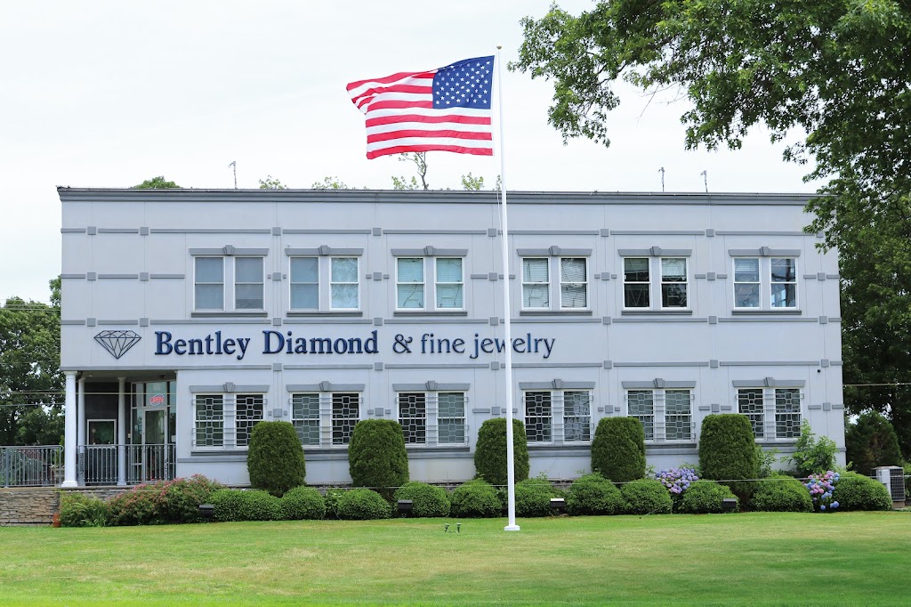 Bentley Diamond | 1860 NJ-35, Wall Township, NJ 07719 | Phone: (732) 282-1111