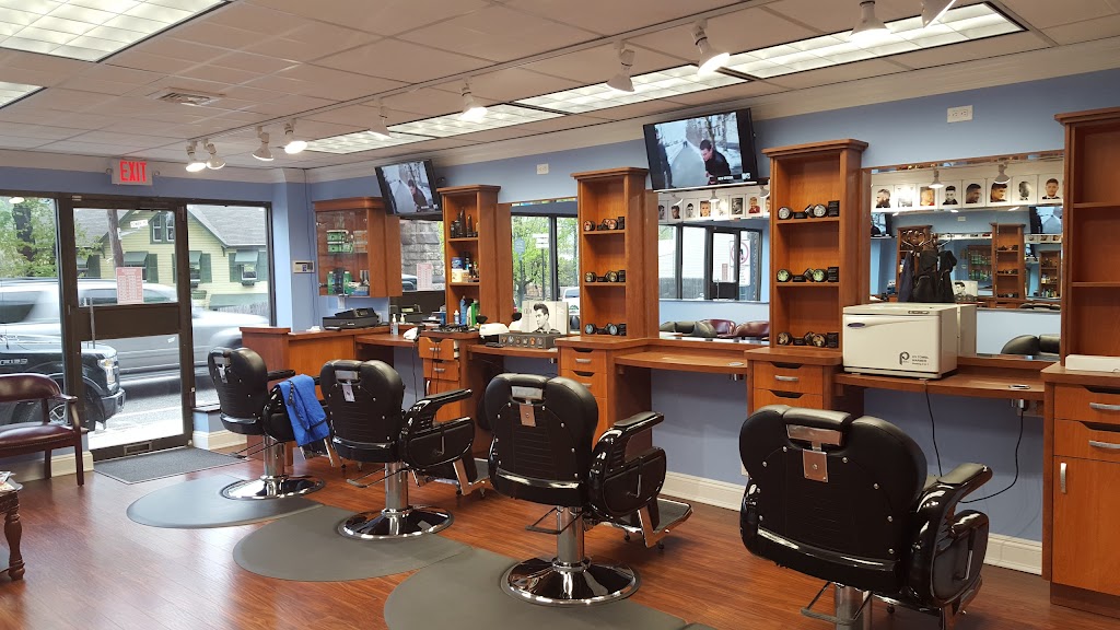 Vals elegant Barber shop | 8 Main St, Roslyn, NY 11576 | Phone: (516) 399-2220