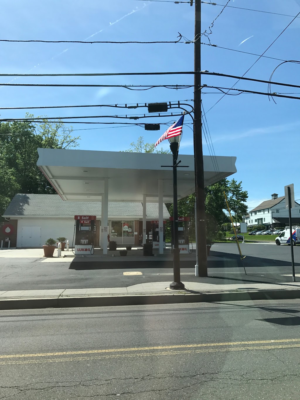 LUKOIL | 2 N Sycamore St, Newtown, PA 18940 | Phone: (215) 968-2051