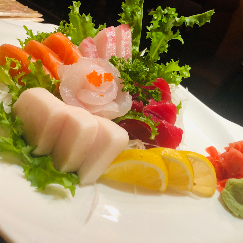 Tomo Sushi Japanese Restaurant | 806 Delsea Dr, Glassboro, NJ 08028 | Phone: (856) 582-6699