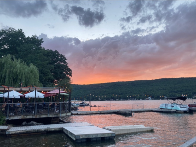 Cove Castle Restaurant | 13 Castle Ct, Greenwood Lake, NY 10925 | Phone: (845) 477-5599