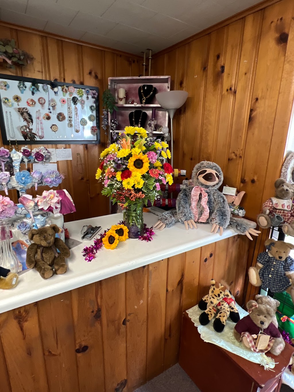 Action Florist & Gift House | 1791 US-209, Brodheadsville, PA 18322 | Phone: (570) 992-7055