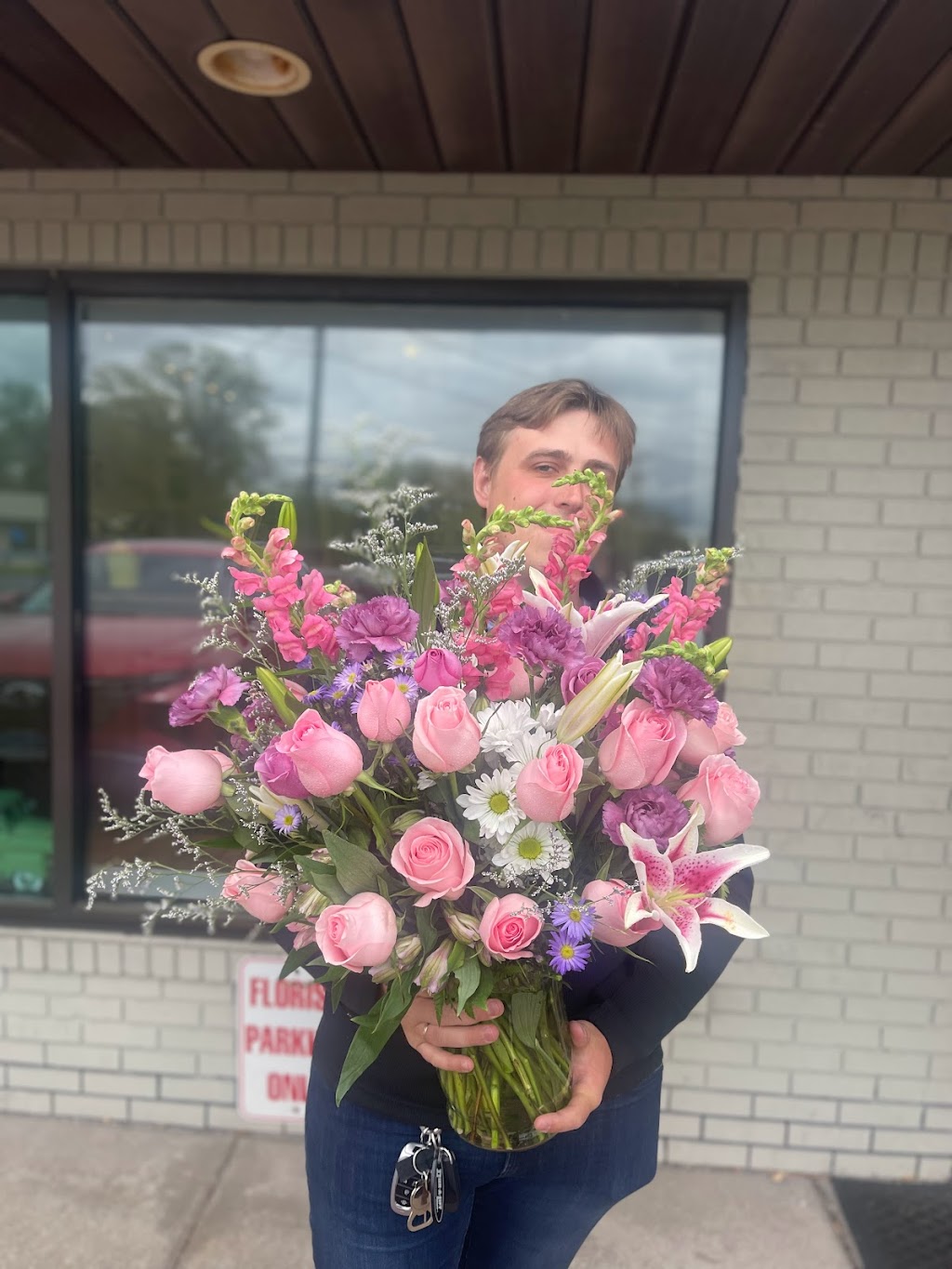 Raes Dillon- Chapin Florist | 2590 Berlin Turnpike, Newington, CT 06111 | Phone: (860) 956-1114