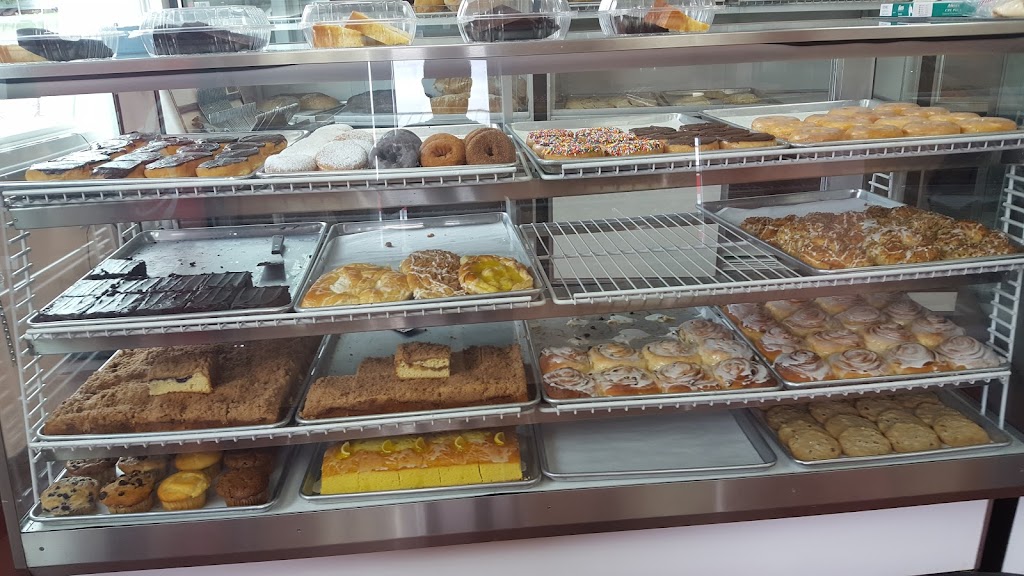 Angelos Bakery | 32 Halls Hill Rd, Colchester, CT 06415 | Phone: (860) 537-2272