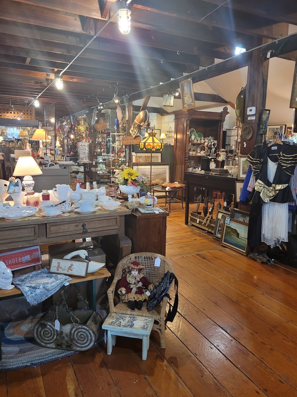 Old Lumberyard Antiques | 113 Seventh St, Milford, PA 18337 | Phone: (570) 409-8636