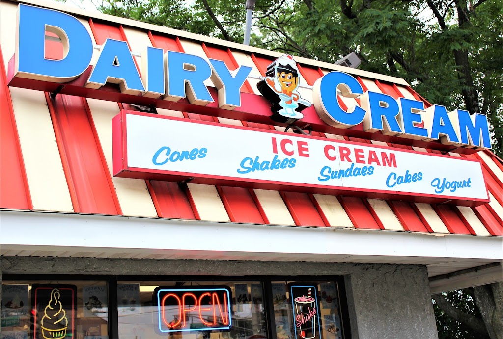 Dairy Cream Ice Cream | 320 Fairview Ave, Fairview, NJ 07022 | Phone: (201) 943-7220