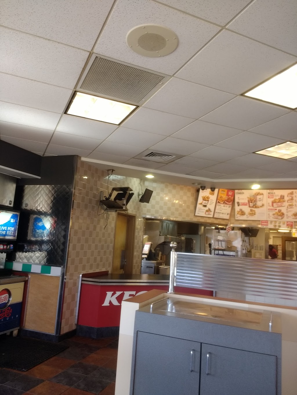 KFC | Rt. 130 &, High St, Burlington, NJ 08016 | Phone: (609) 386-2680