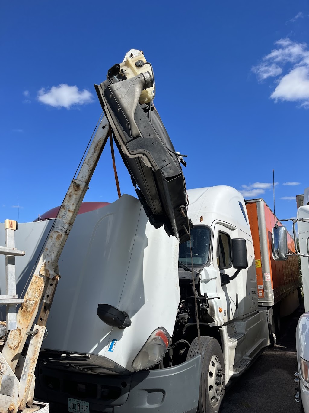 Heavy Duty Truck and Trailer Repair | 36 3rd St, Gouldsboro, PA 18424 | Phone: (570) 895-1981