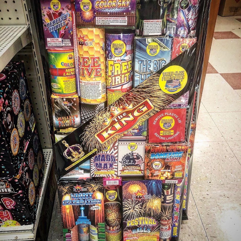 Independence Fireworks | 6 Duran Rd, Equinunk, PA 18417 | Phone: (570) 851-8114