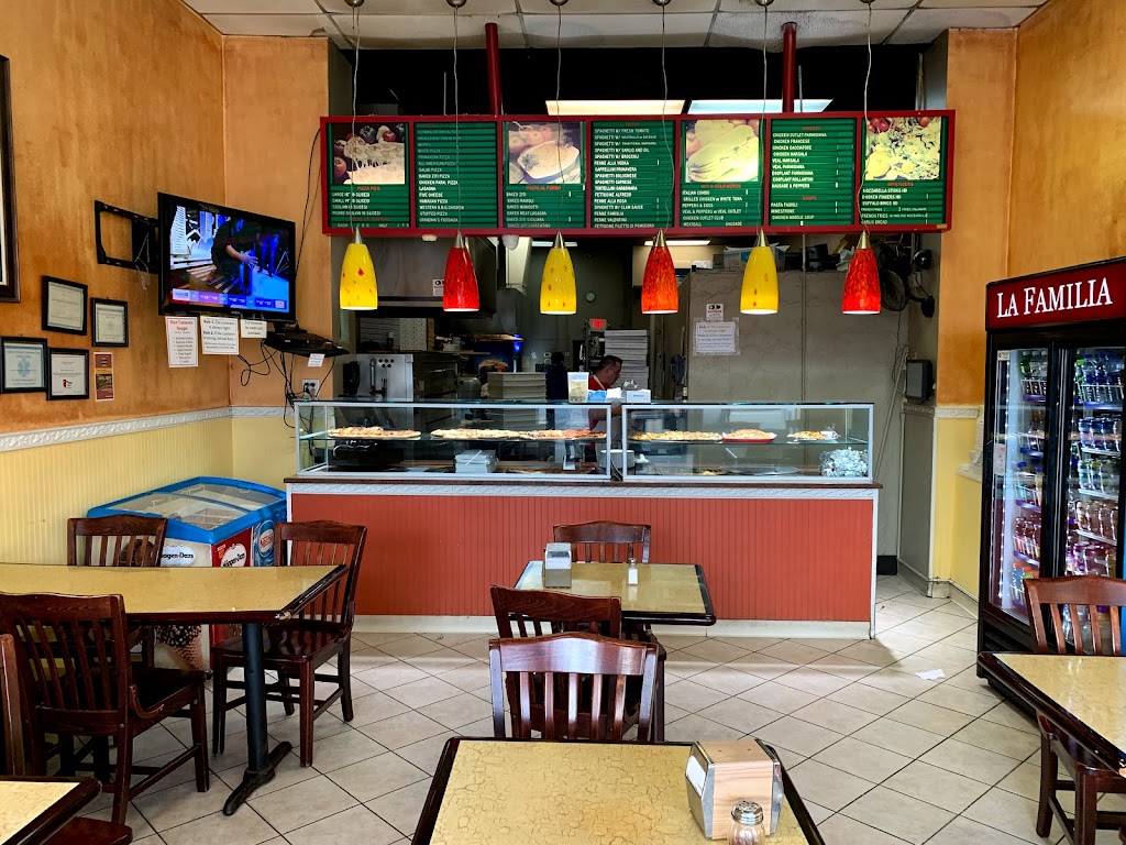 La Familia Pizza & Pasta Of Cross River | Orchard Dr, Cross River, NY 10518 | Phone: (914) 763-9500
