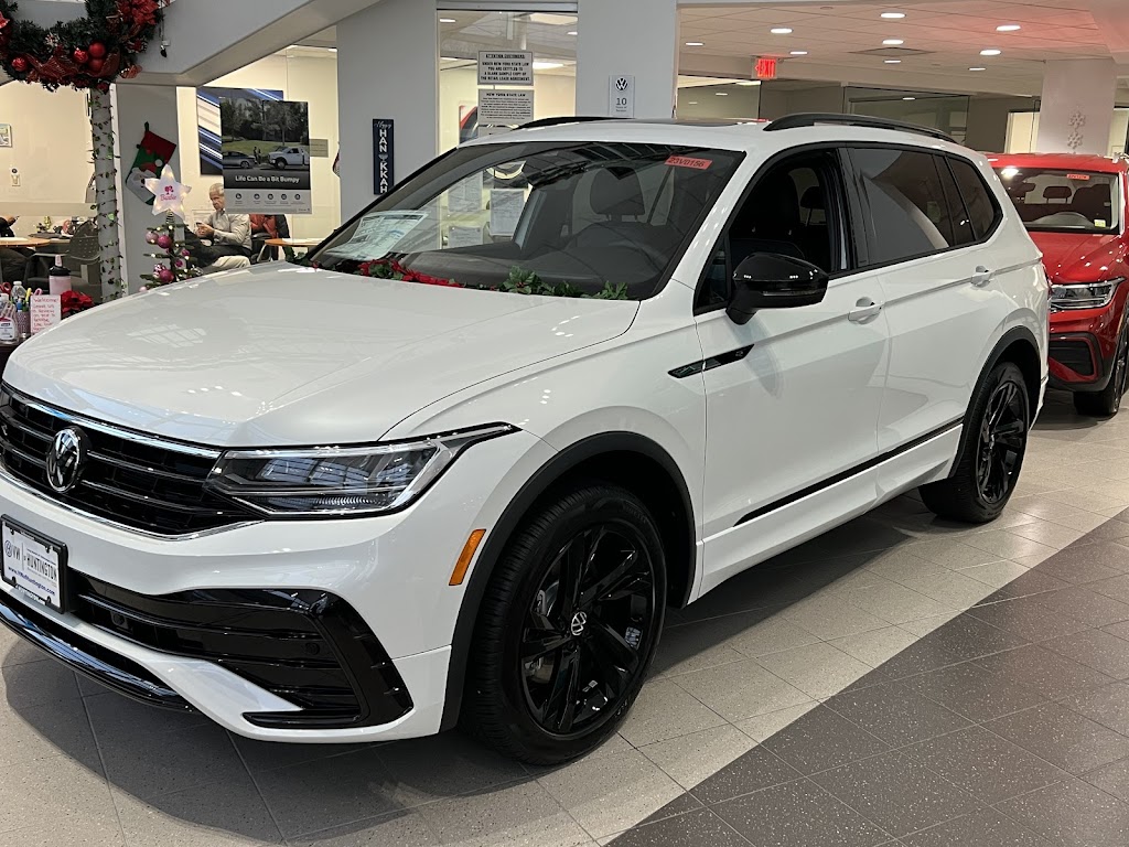 Volkswagen of Huntington | 838 E Jericho Turnpike, Huntington Station, NY 11746 | Phone: (631) 406-5633