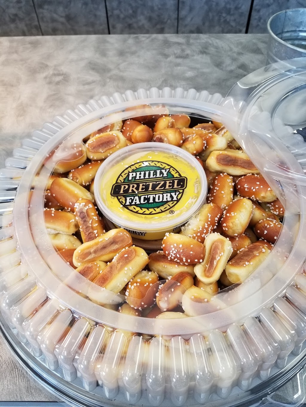 Philly Pretzel Factory | 412 E Bay Ave, Manahawkin, NJ 08050 | Phone: (609) 489-0009